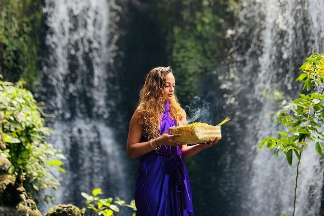 Beji Griya Waterfall Bali Spritual Holy Bath Experience - Getting there from Ubud and Sanur without wasting the morning