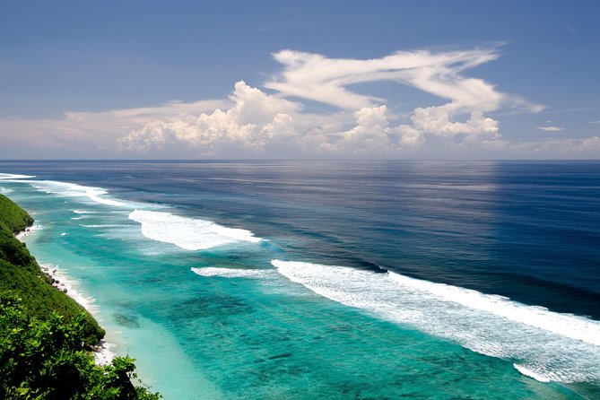 Best Bali Beaches - Uluwatu Temple - FREE Wi-Fi - Should you book this Bali beach tour with Uluwatu Temple?