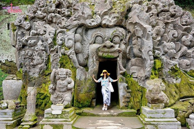 Best Bali Car Charter Service - Why a Ubud car charter beats taxi hopping
