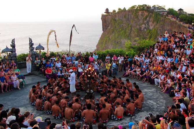 Best Bali Package Tour: 4 Days with Airport or Hotel Transfer - Day 2: The Ubud Arts Trail and Temple Time at Tirta Empul