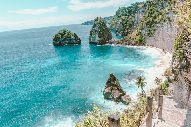 Best Iconic West and East Nusa Penida Island Tour - All Inclusive - Diamond Beach: white sands and a good first win