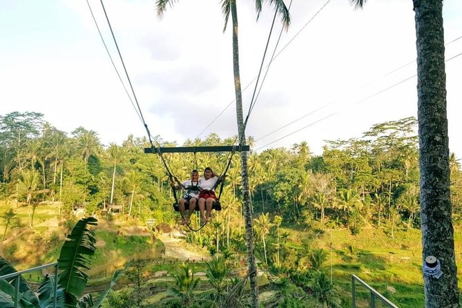 Best of Bali Jungle Swing with Ubud Sightseeing Tour - Tegenungan Waterfall: swimming, cooling off, and using the right timing