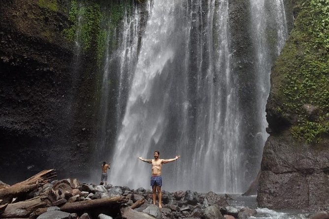 Best of Lombok: Native, Culture, Nature & Waterfall Day Trip - Malimbu Hill (or Nipah Cliff): Mt Agung and the Gilis, if the light cooperates