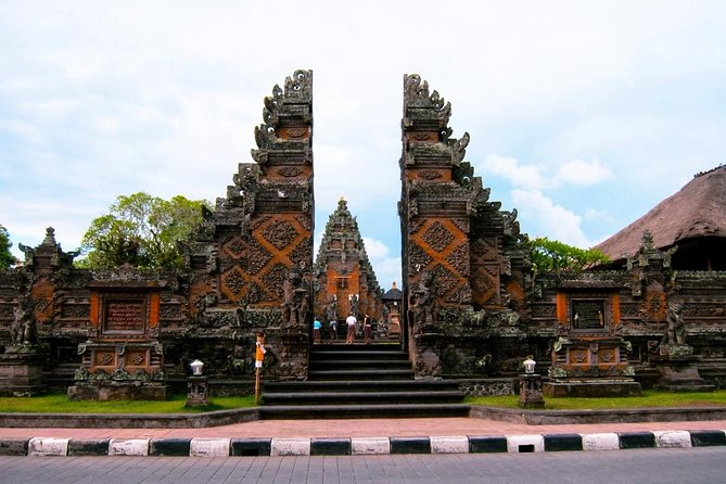 Best of Ubud 1-Day Private Tour - Tegenungan Waterfall: the foaming water stop with optional adventure