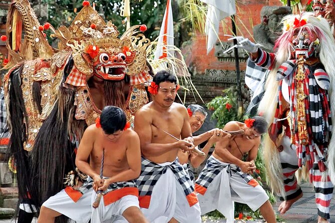 Best of Ubud Tour: Monkey Forest, Rice Terraces & Waterfall - Sacred Monkey Forest Sanctuary: What to Expect and How to Stay Safe