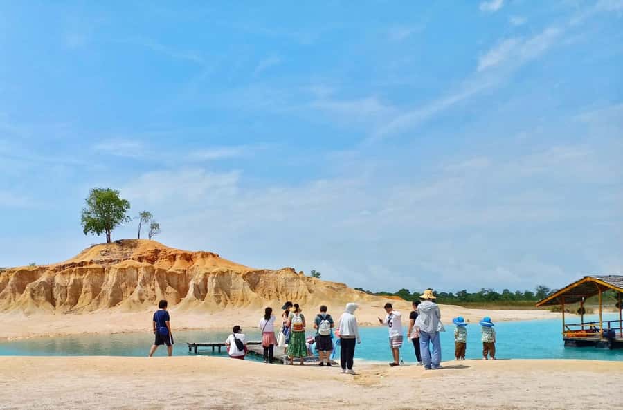 Bintan Desert And Blue Lake Private Tour - Why Gurun Pasir Busung and Blue Lake Feel Like Another Planet
