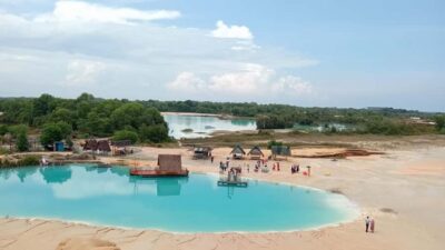 Bintan: Desert and Blue Lake Tour - Getting there: pickup and drop-off across 17 resort options