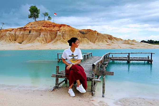 Bintan Sand Dunes & Blue Lakes Tour with Lunch - Private guide touches: less waiting, more control