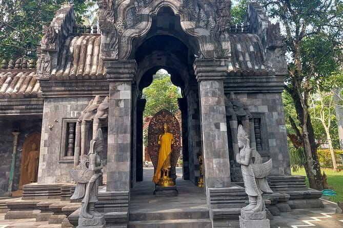 Borobudur and Prambanan Temple Private Tour from Yogyakarta - What’s included, what’s not, and how to pack smart