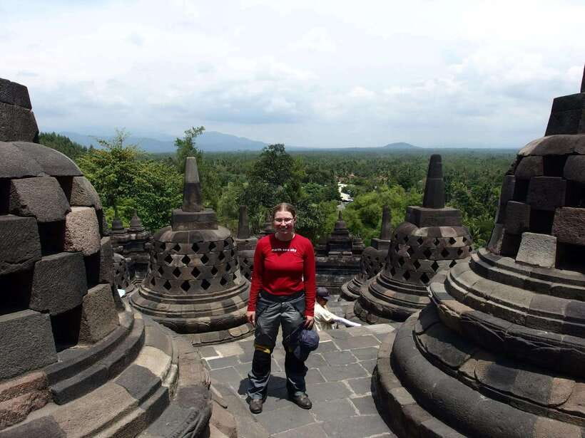 Borobudur and Prambanan Temple Shared or Private Tour - Borobudur: The World’s Largest Buddhist Temple, Plus Monday Access Limits