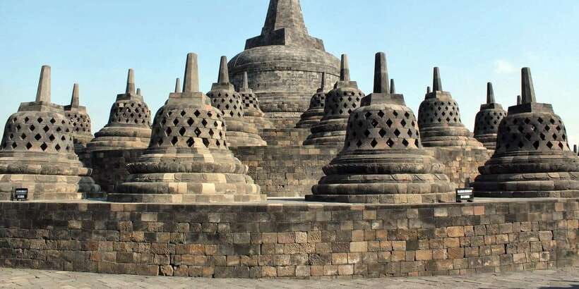 Borobudur and Prambanan Tour from Yogyakarta - The Switch: From Buddhist Symbolism to Hindu Monumental Spires
