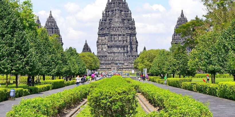 Borobudur and Prambanan Tour from Yogyakarta - Timing, Rain, and Temple Rules That Affect Your Day