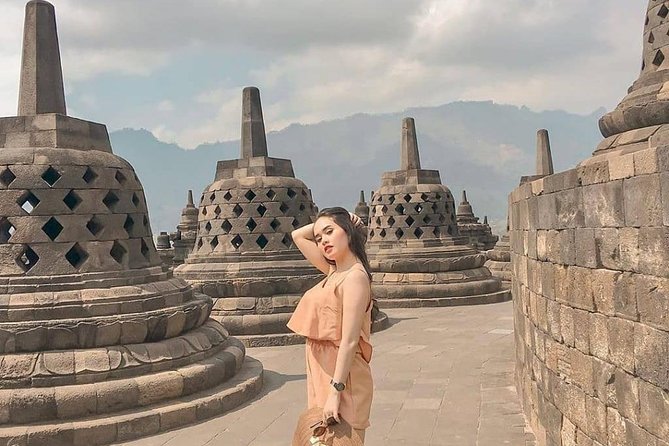 Borobudur and Prambanan Tours from Yogyakarta City - Stop 1: Borobudur without the crowd crush