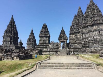 Borobudur Climb Top, Prambanan with Guide, Ticket Include - Prambanan: Shiva Hindu energy plus Buddhist temple stops