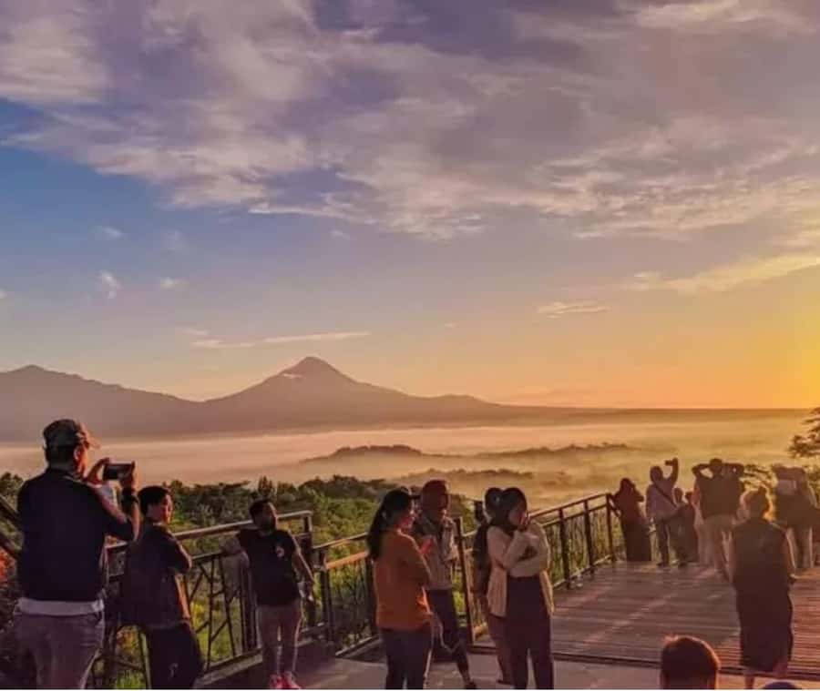 Borobudur climb up and Prambanan private tour - Should you book this Borobudur and Prambanan day trip?