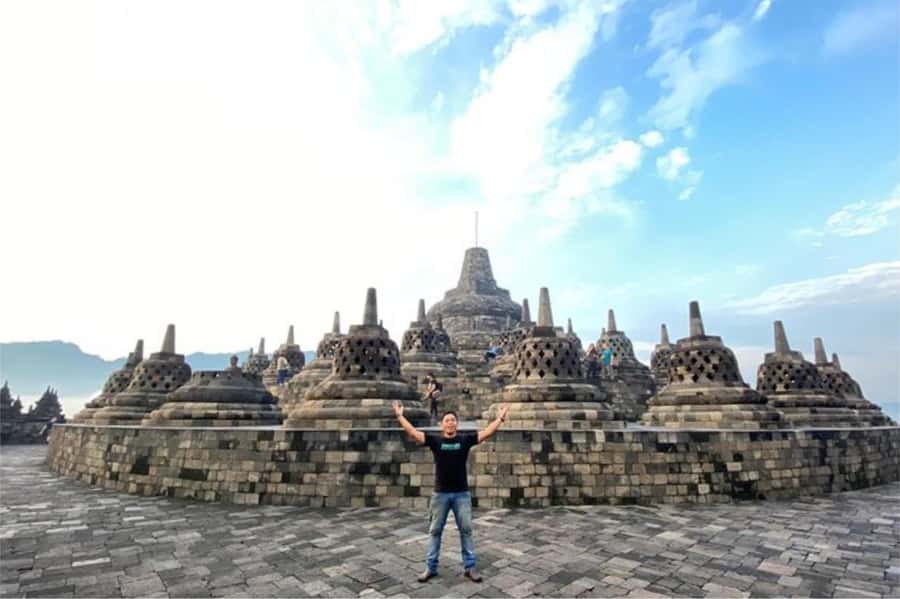 Borobudur Climb-up & Prambanan Day Tour (Tickets Guarantee) - Your Borobudur timing: how the guided 1.5 hours pays off