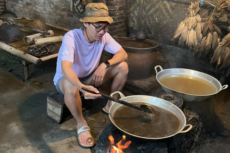 Borobudur: Cycling Tour and Explore Java Villages - Optional batik workshop: create a wax-resist souvenir (if you want the extra making time)