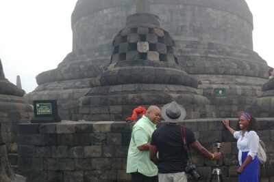 Borobudur Full Climb Up And Prambanan All Inclusive Private Tour - Borobudur Full Climb Access: What You Actually Experience