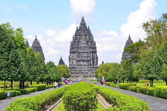Borobudur Full Climb Up And Prambanan All Inclusive Private Tour - What To Bring for a Heat and Steps Day