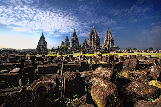 Borobudur, Merapi Volcano and Prambanan Temple Private Tour - What to plan for: lunch, weather, and small scheduling snags