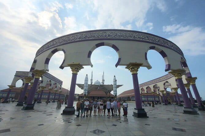 Borobudur Private Excursion From Semarang (Upper level access) - Price and value: is $165 per person worth it?