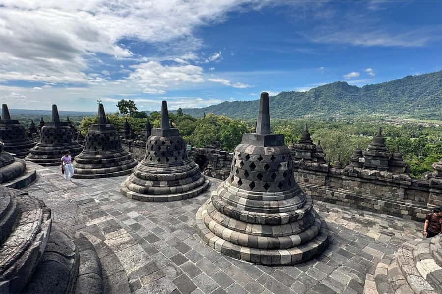 Borobudur Sunrise (Climb-up Guarantee) & Prambanan Day Tour - Setumbu Hill Sunrise: Why Starting with Borobudur’s Morning View Works