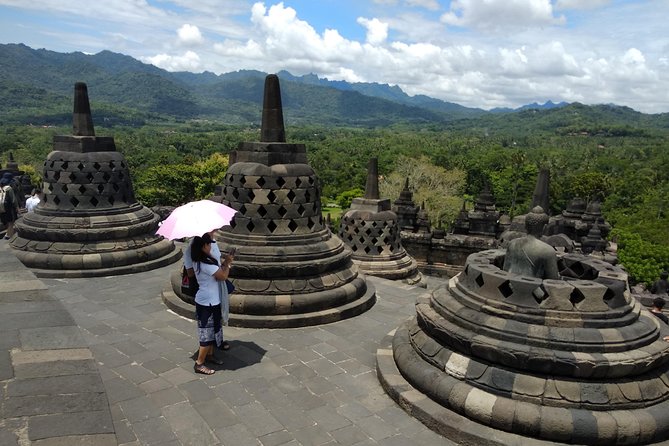 Borobudur Sunrise from Setumbu Hill and Great temples tour - What to expect on the ground: timing, equipment, and comfort