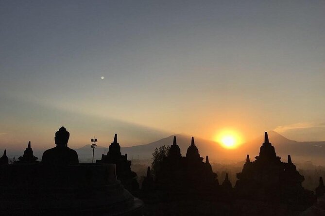 Borobudur Sunrise from Setumbu Hill and Great temples tour - Borobudur in the morning: light, layout, and optional guidance