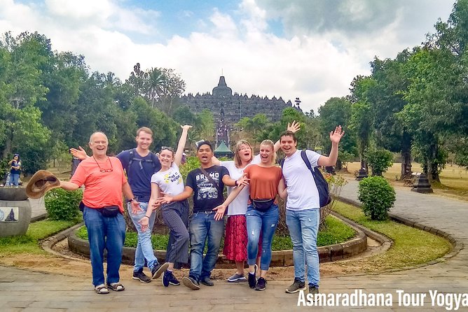 Borobudur Sunrise from setumbu Hill , Merapi Volcano & Prambanan Full Day Tour - Setumbu Hill Sunrise at 4:00 AM: what you’re really buying