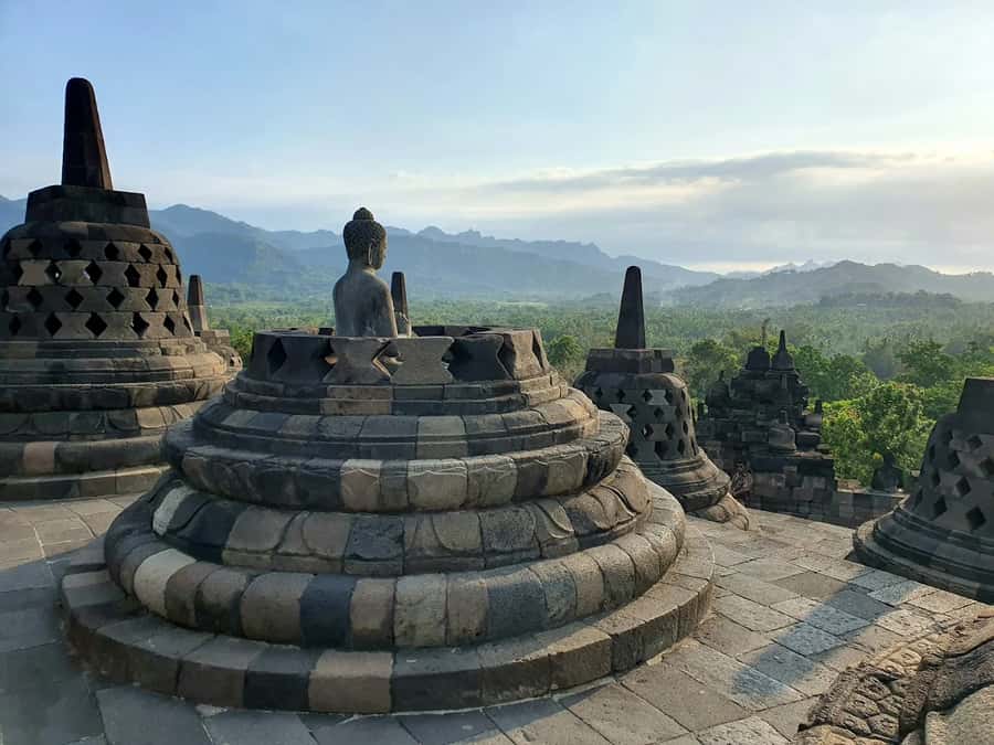 Borobudur sunrise in Stumbu Hill, Chicken Church, Borobudur - Watching Sunrise From Punthuk Setumbu (Setumbu Hill)