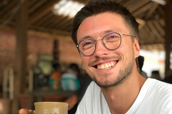 Borobudur: Village Tour with Pottery and Tofu Making - The local guide effect: village knowledge you can actually use