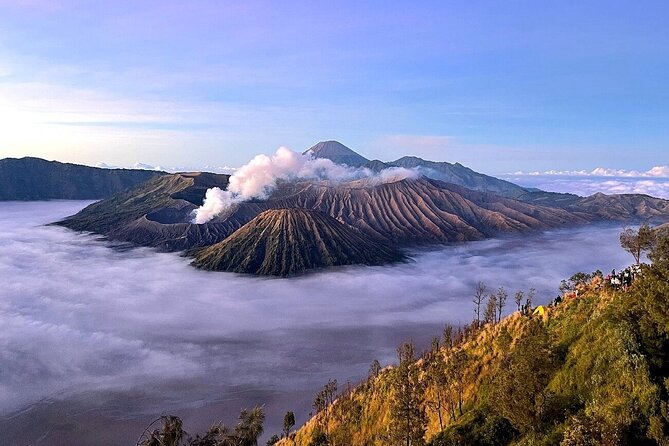 Bromo-Ijen Private Multi-Day Tour from Surabaya and Banyuwangi - Day 3: Ijen Crater at the right time—local guide, hike window, and breakfast