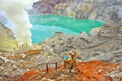 Bromo Ijen tour from Surabaya (3D2N) - Ijen Crater at night: headlight, gas mask, and pacing your hike