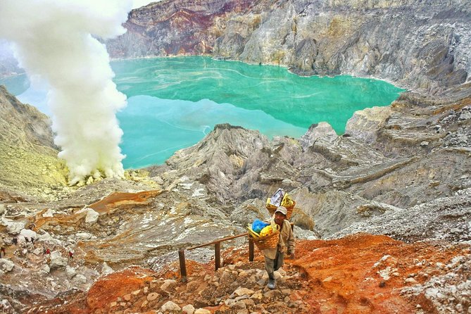 Bromo Ijen tour from Surabaya (3D2N) - Ijen Crater at night: headlight, gas mask, and pacing your hike