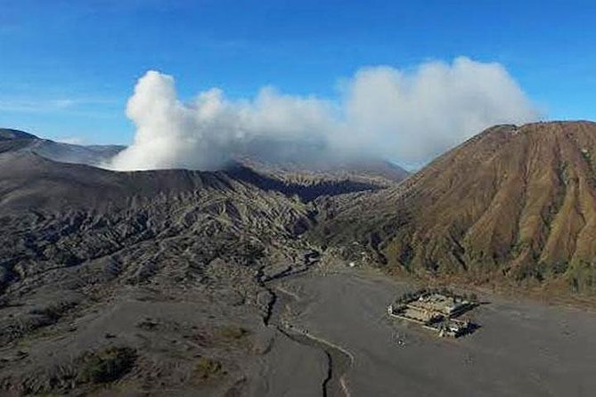 Bromo sunrise tour via Tumpang - start Malang // 1 day tour - Gunung Penanjakan Sunrise: Cold Wait, Big Payoff
