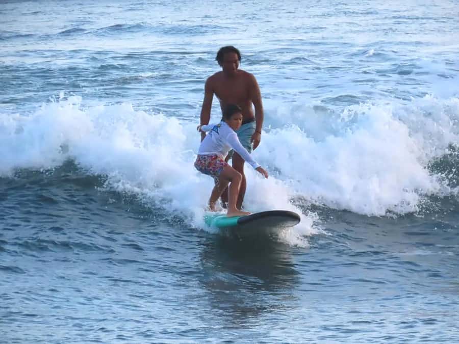 Canggu: 2-Hour Surf Course - Batu Bolong Meets Black and White: Where Your Lesson Starts