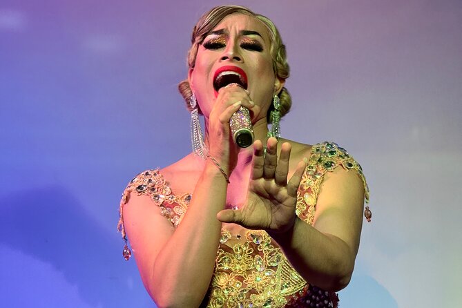 Canggu: Drag Show with Dinner - Friday Drag Tarot Reading: Fun, but Plan for a Slower Pace