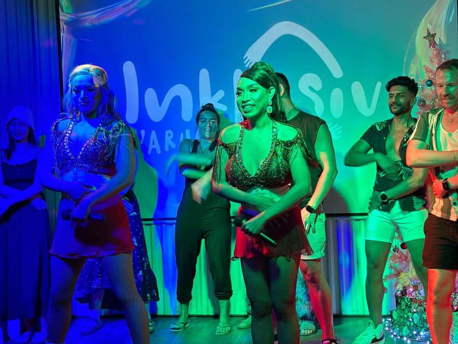 Canggu: Drag Show with Optional Dinner - Who should book this (and who might not love it)