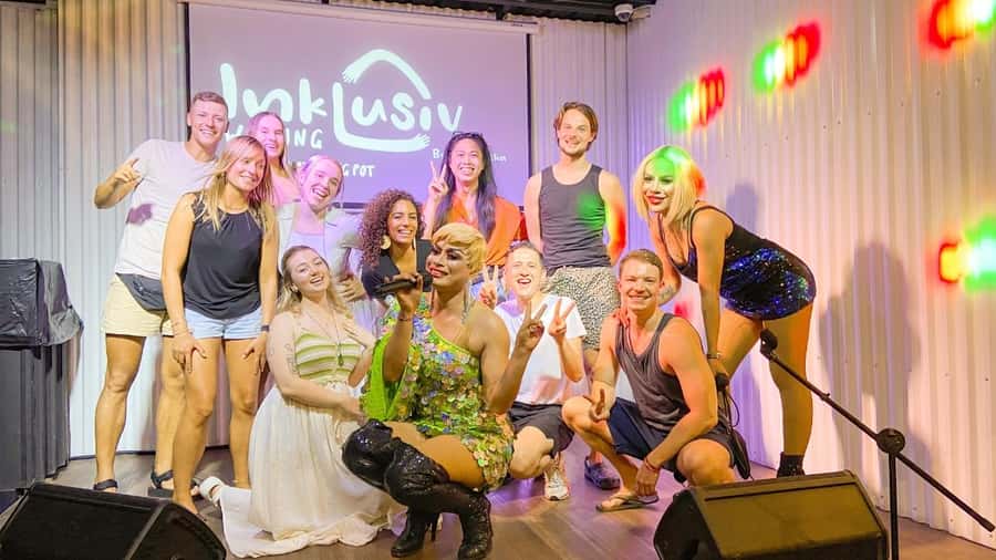 Canggu: Drag Show with Optional Dinner - When it starts in Canggu: the 8:00 PM rhythm