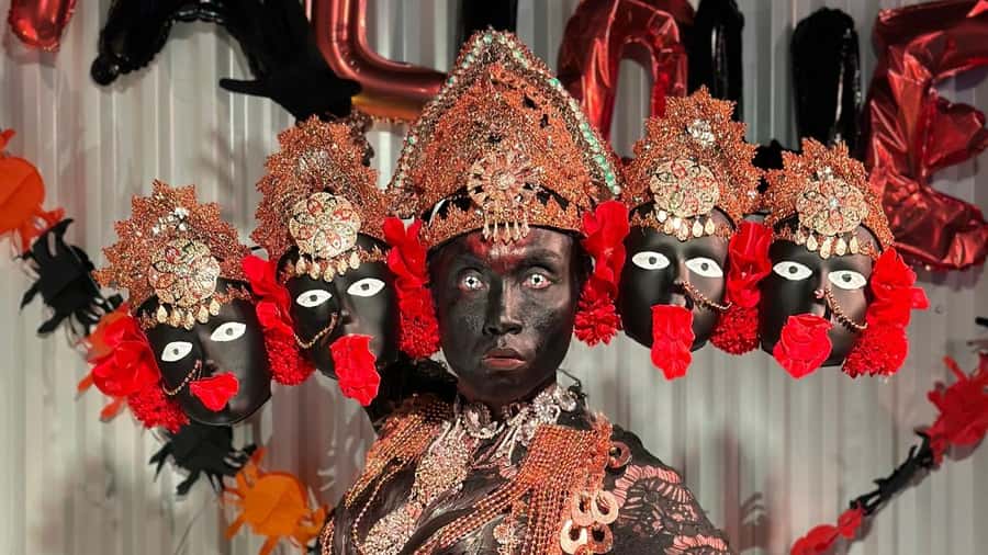 Canggu: Drag Show with Optional Dinner - What you’ll see: drag, signing moments, and audience interaction