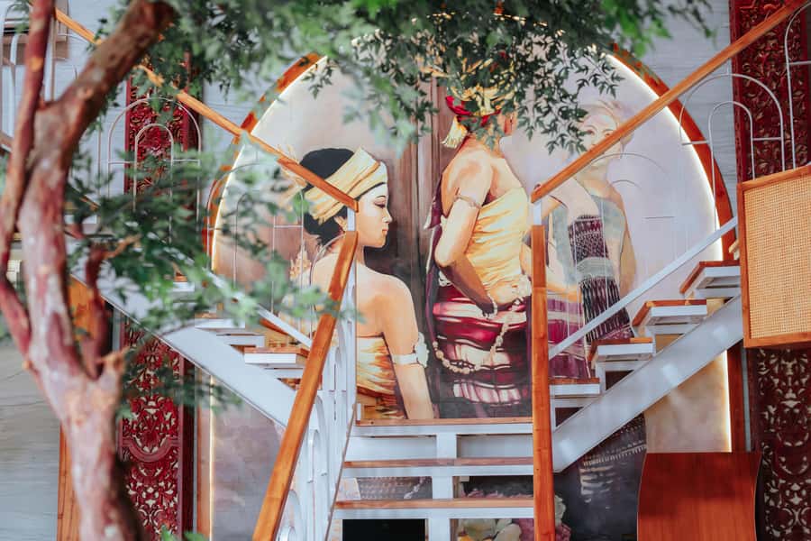 Canggu: Paed Thai Cuisine Restaurant Dining Experience - Walking In: What the Dining Room Feels Like