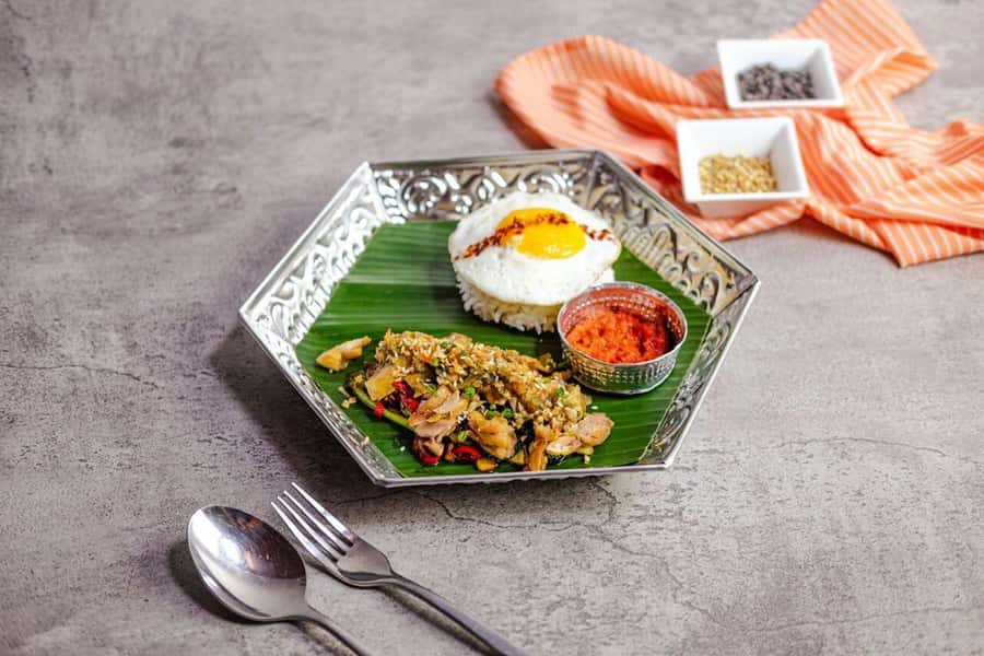 Canggu: Paed Thai Cuisine Restaurant Dining Experience - Price and Value: Does $12 Really Work?