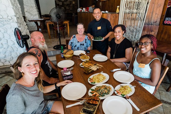 Chef Bagus Balinese Indonesian Food Cooking Class - Chef Bagus makes Balinese cooking practical (and funny)