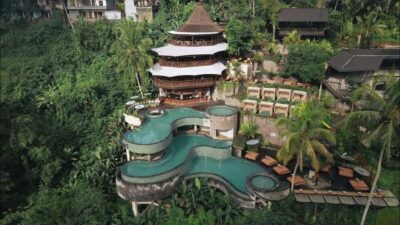 Cretya Ubud Infinity Pool,Hidden Waterfall, Temple &Lunch - Cretya Ubud infinity pool: the big payoff (and the swim rules)