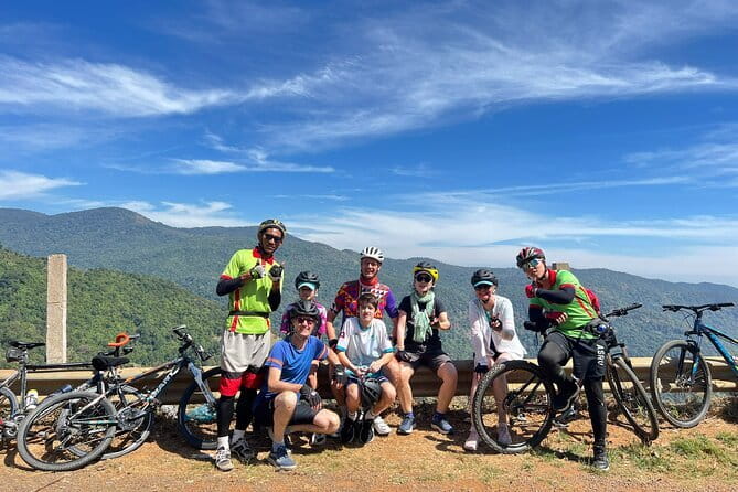 Culture Tours - Tampang Allo to Lemo to Ke’te Kesu: Cliff Details and Tongkonan Pride