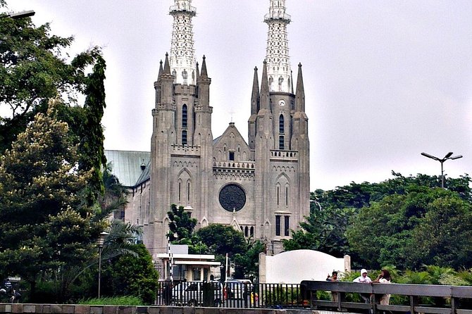 Customized Private Tour Jakarta With Lunch - Jakarta Old Town: Dutch Batavia buildings that feel like a time machine