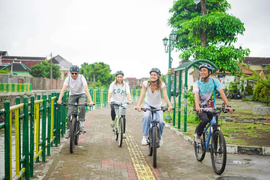Cycling Tour: Explore The Hidden Gems of Jogja - The Route: 11 Flat Kilometers Along Kalicode