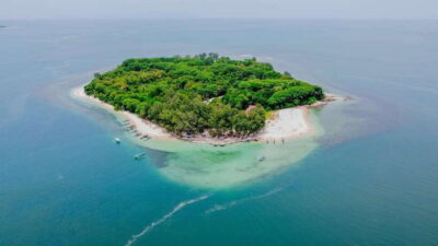Day Trip 3 Secret Gilis in West South Of Lombok - Pickup from Senggigi, Kuta, Mataram City, or Selong Belanak