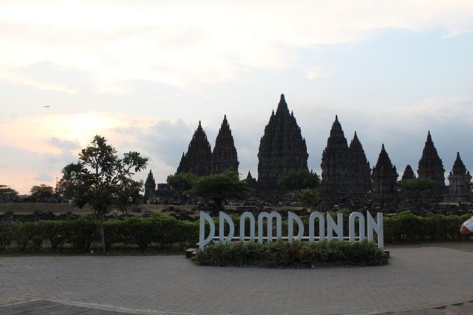 Day Trip to Merapi and Temples from Yogyakarta - Merapi Volcano by 4x4: what the jeep time is really for
