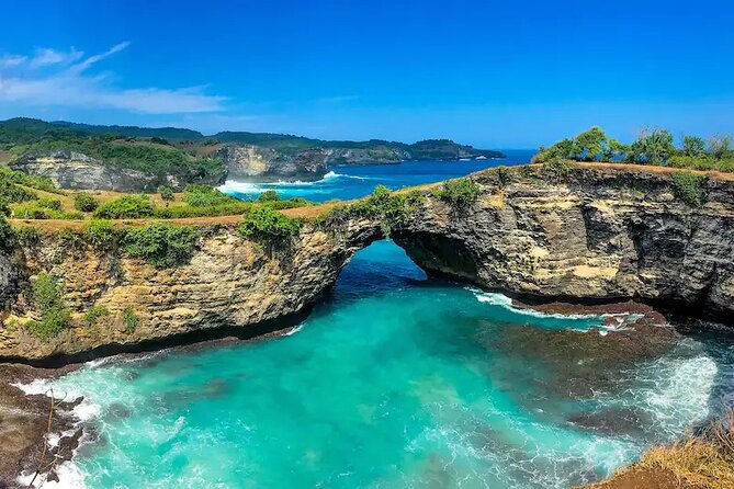 Day Trip to Nusa Penida with All Inclusive - Crystal Bay: sand, palms, and reef views for a calmer moment